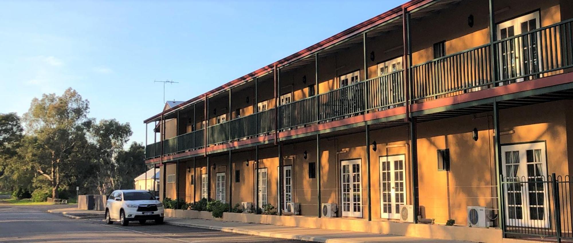 Settlers Hotel ยอร์ค ภายนอก รูปภาพ
